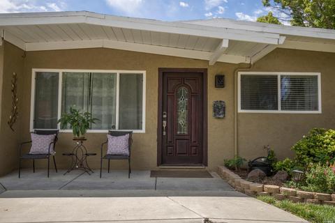 365 Hemlock St, Vacaville, CA 95688 photo 3