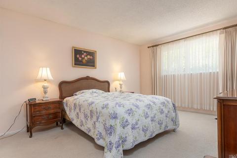 30 Tomahawk Dr, San Anselmo, CA 94960 photo 13