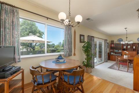 30 Tomahawk Dr, San Anselmo, CA 94960 photo 9