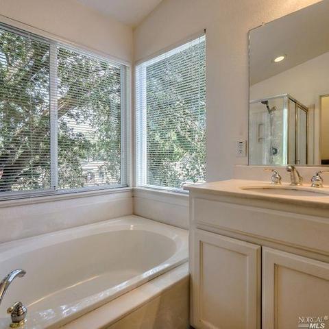 8710 Holly Leaf Dr, Windsor, CA 95492 photo 34