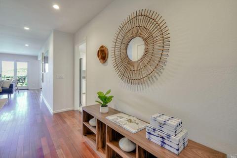 6 Baja Ct, Corte Madera, CA 94925 photo 4