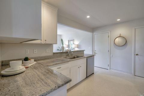 6 Baja Ct, Corte Madera, CA 94925 photo 12