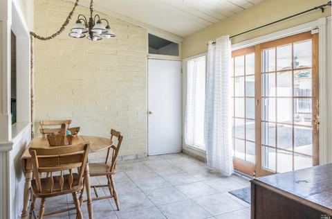 360 Peach Tree Ave, Vacaville, CA 95688 photo 4