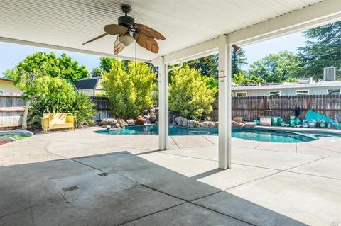 360 Peach Tree Ave, Vacaville, CA 95688 photo 12