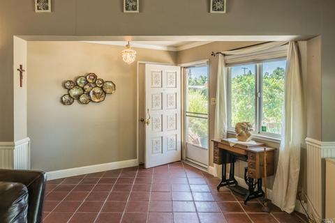 360 Peach Tree Ave, Vacaville, CA 95688 photo 2
