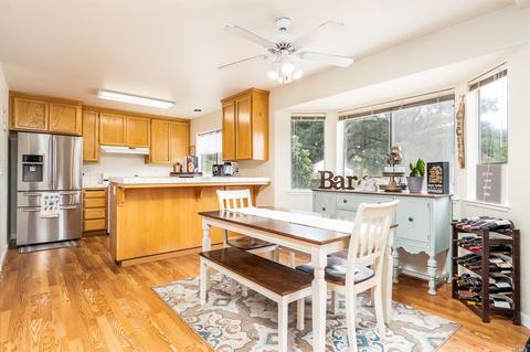 2391 Catalan Ct, Ukiah, CA 95482 photo 9