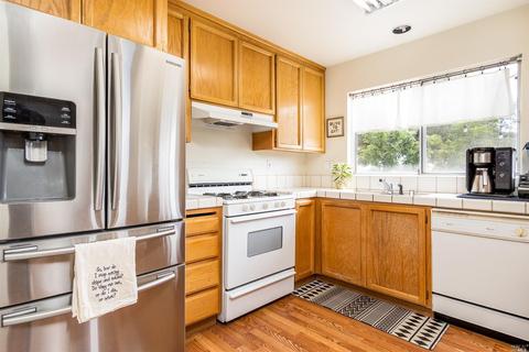 2391 Catalan Ct, Ukiah, CA 95482 photo 12