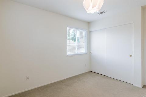 100 Chaffey Ct, Vacaville, CA 95687 photo 11