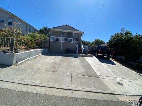 643 Porter St, Vallejo, CA 94590 photo 1