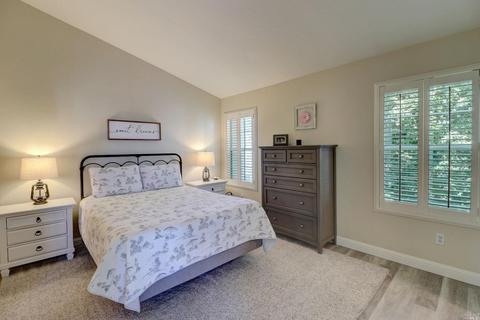 326 E St, Benicia, CA 94510 photo 24