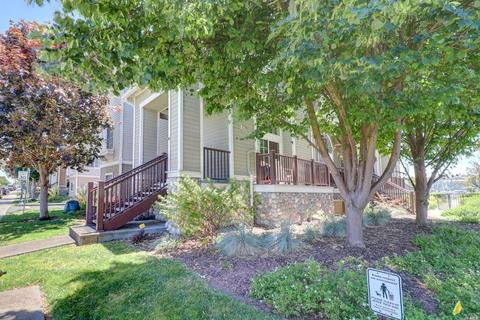 326 E St, Benicia, CA 94510 photo 2