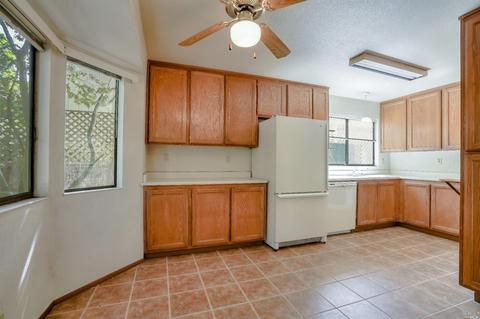 393 Pollard Way, Windsor, CA 95492 photo 10