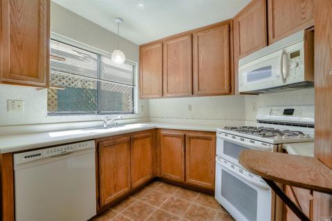 393 Pollard Way, Windsor, CA 95492 photo 13