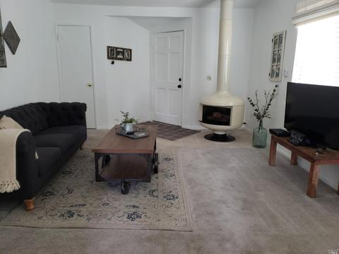 429 Freeway Dr, Napa, CA 94558 photo 2
