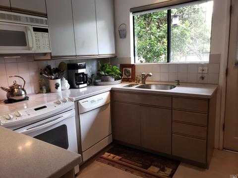 429 Freeway Dr, Napa, CA 94558 photo 5