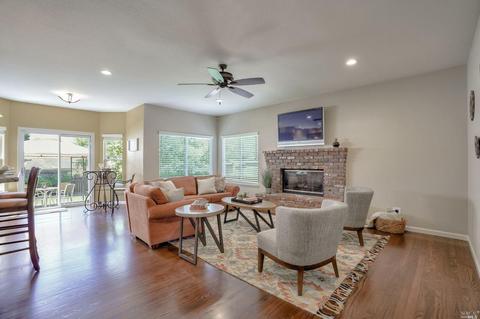 1409 Heidi Pl, Windsor, CA 95492 photo 4
