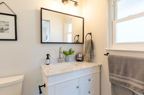 17 Ebbtide Psge, Corte Madera, CA 94925 photo 24