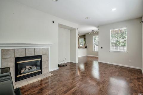 8904 Oakfield Ln, Windsor, CA 95492 photo 10