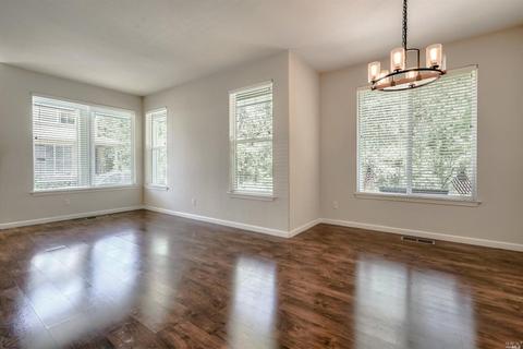 8904 Oakfield Ln, Windsor, CA 95492 photo 7