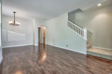 8904 Oakfield Ln, Windsor, CA 95492 photo 6