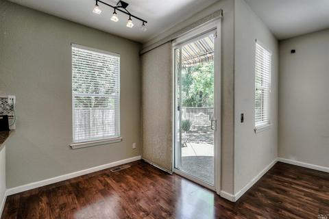8904 Oakfield Ln, Windsor, CA 95492 photo 17