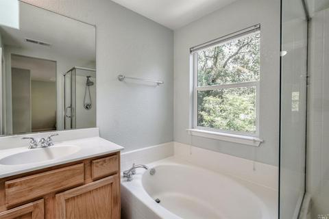 8904 Oakfield Ln, Windsor, CA 95492 photo 31