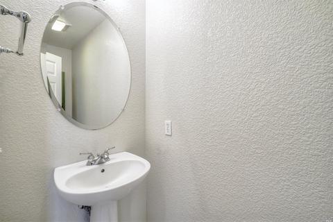 8904 Oakfield Ln, Windsor, CA 95492 photo 33
