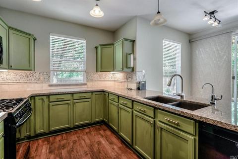 8904 Oakfield Ln, Windsor, CA 95492 photo 12