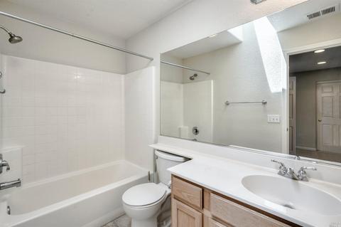8904 Oakfield Ln, Windsor, CA 95492 photo 32