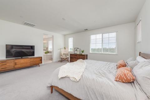 664 Elderberry Loop, Vacaville, CA 95688 photo 32