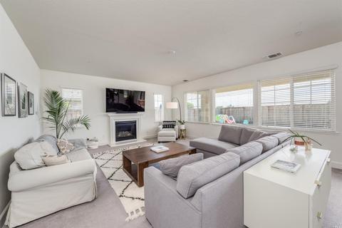 664 Elderberry Loop, Vacaville, CA 95688 photo 19