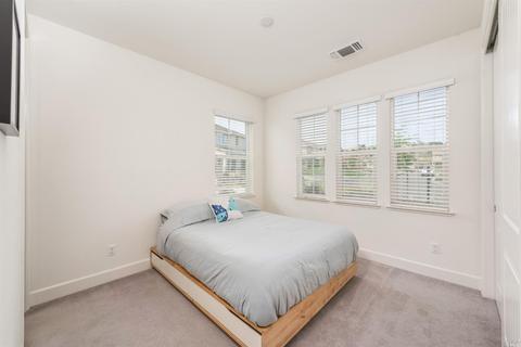 664 Elderberry Loop, Vacaville, CA 95688 photo 7