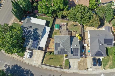 545 E Creekside Cir, Dixon, CA 95620 photo 6