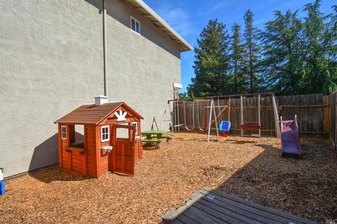 545 E Creekside Cir, Dixon, CA 95620 photo 47