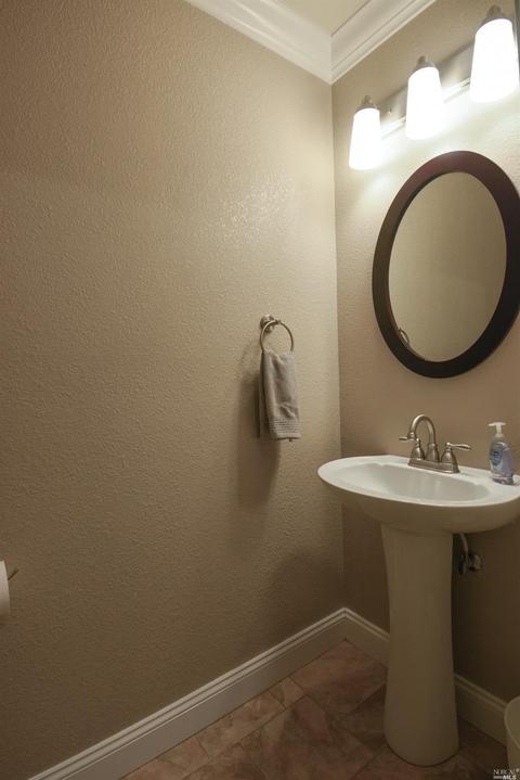 545 E Creekside Cir, Dixon, CA 95620 photo 25