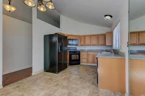 2379 Dawn Way, Fairfield, CA 94533 photo 3