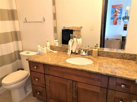 Undisclosed, Sausalito, CA 94965 photo 42