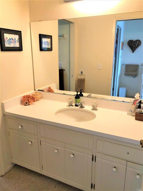 Undisclosed, Sausalito, CA 94965 photo 21