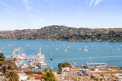 Undisclosed, Sausalito, CA 94965 photo 11