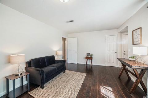 2023 Robin Dr, Fairfield, CA 94533 photo 9