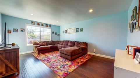417 Sutter St, Petaluma, CA 94954 photo 3
