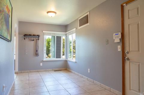 8077 Creekside Dr, Windsor, CA 95492 photo 12
