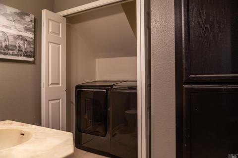 8077 Creekside Dr, Windsor, CA 95492 photo 13