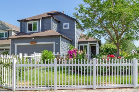 8077 Creekside Dr, Windsor, CA 95492 photo 1