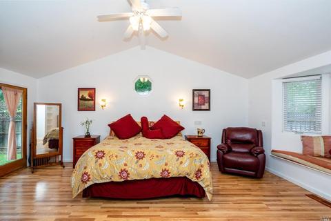 7937 Shira St, Windsor, CA 95492 photo 9
