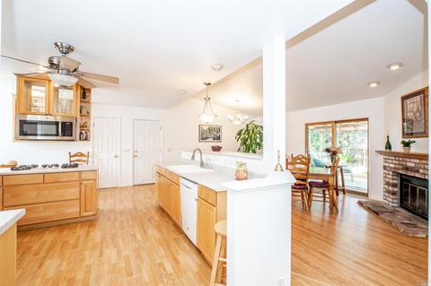 7937 Shira St, Windsor, CA 95492 photo 2