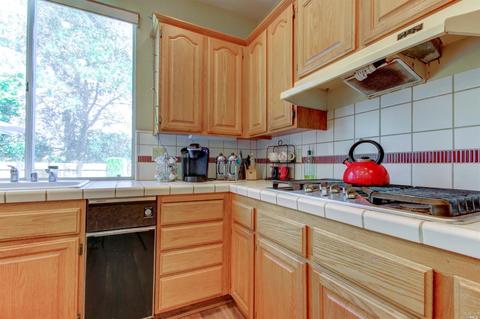 3812 Chapparal Dr, Fairfield, CA 94534 photo 9