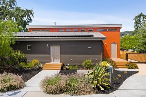 650 W Spain St, Sonoma, CA 95476 photo 2