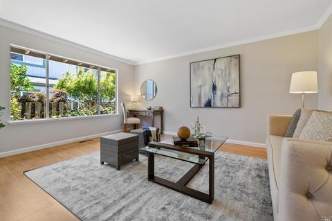 14 Shemran Ct, Fairfax, CA 94930 photo 4