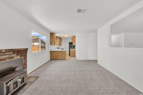 2501 E Atlantic Ct, Fairfield, CA 94533 photo 15